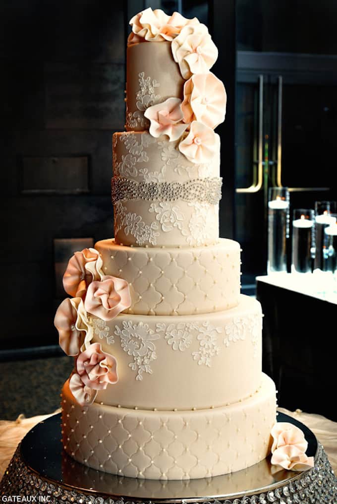 lace wedding cake