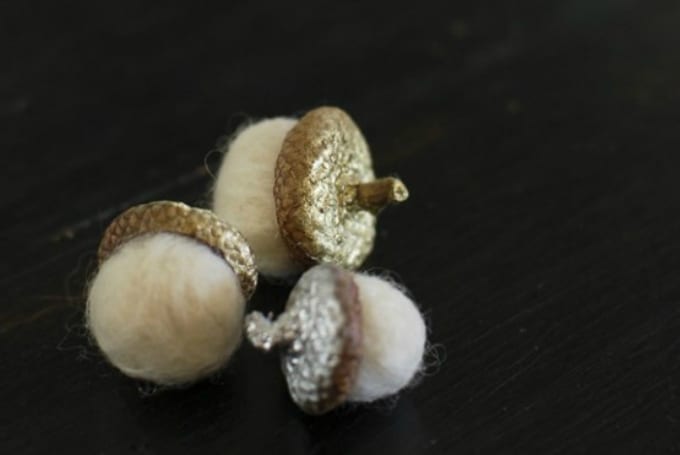 felt acorns