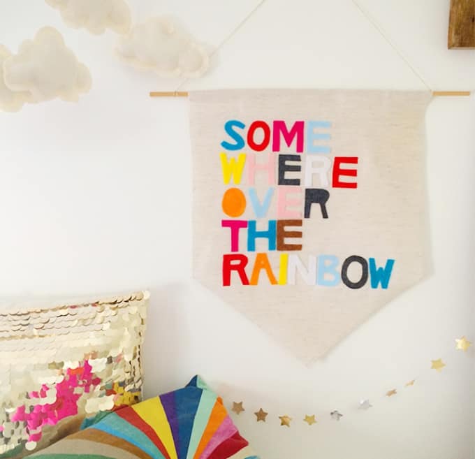 DIY idea for decorating a nursery