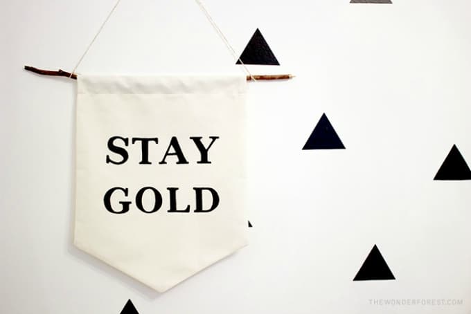hanging wall banner