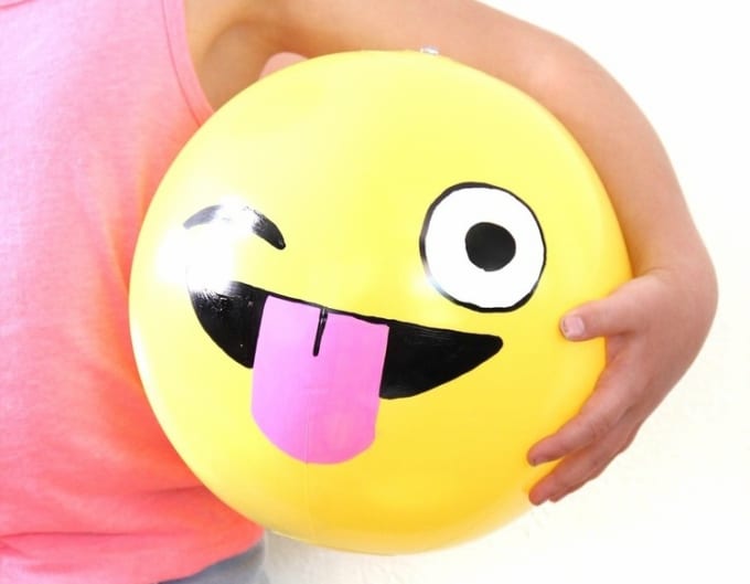 emoji Beach balls