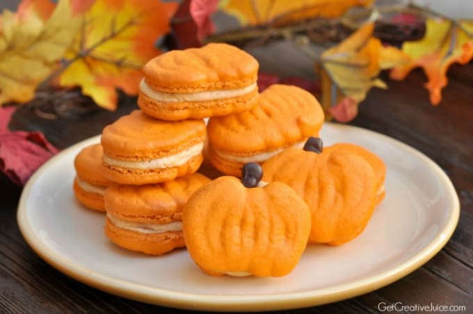 pumpkin macarons