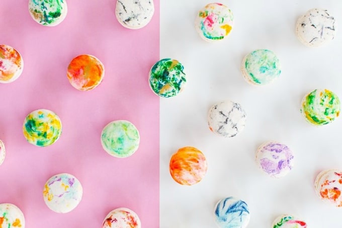 marbled macarons