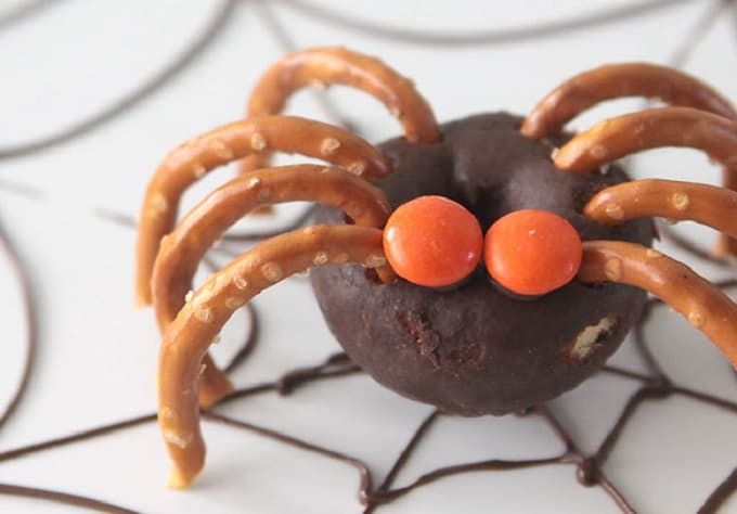 mini donut spiders