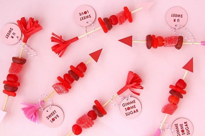 DIY candy arrows