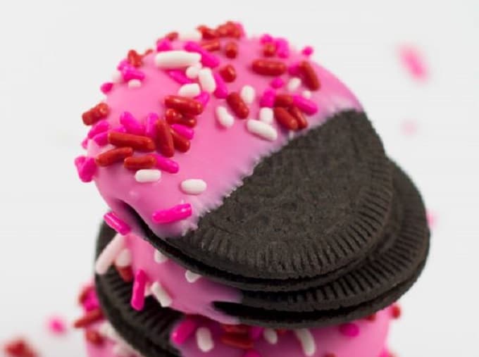 Valentine’s Day Oreos