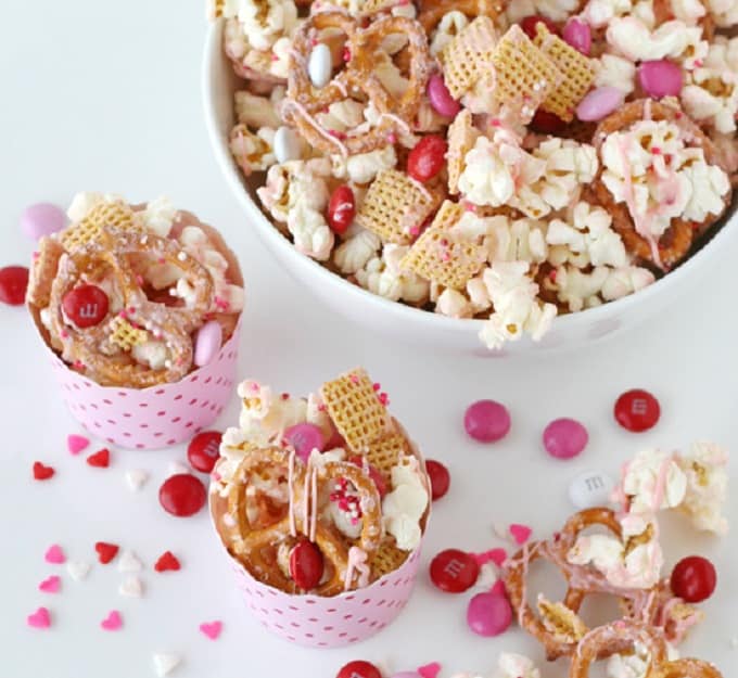 Valentine’s Day snack mix