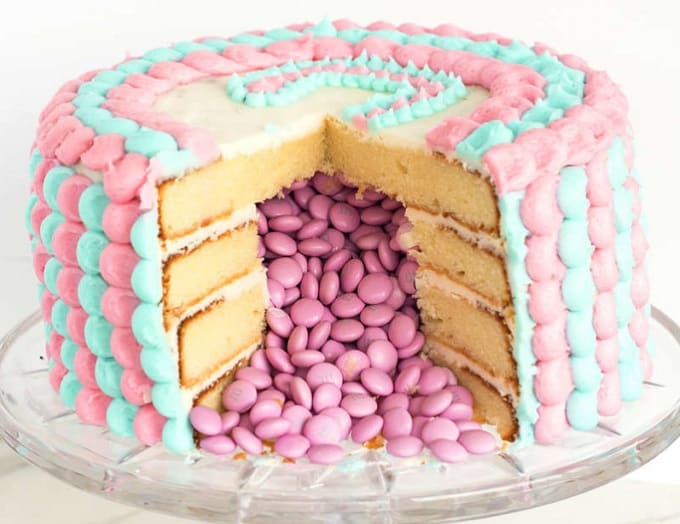 gender reveal cake