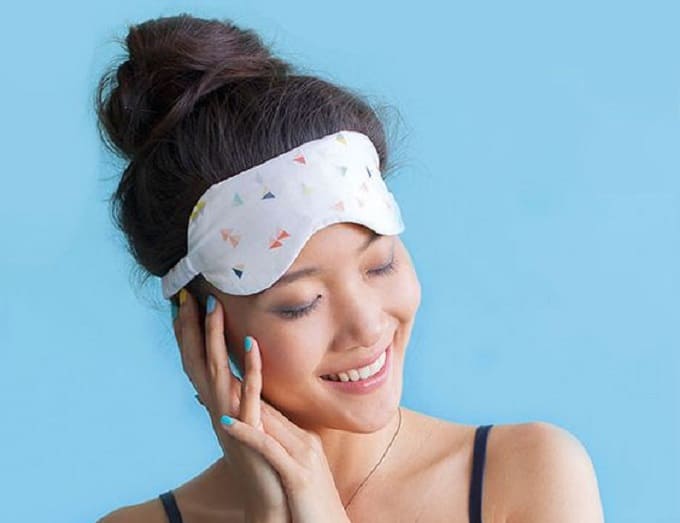 how to make an eye mask