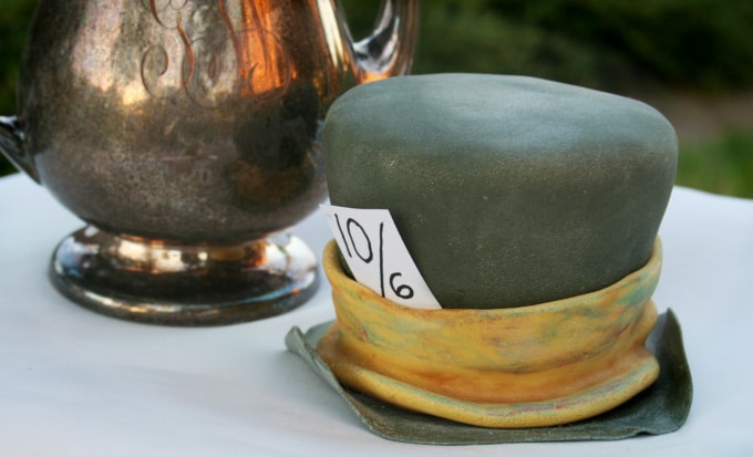 Mad Hatter’s hat cake
