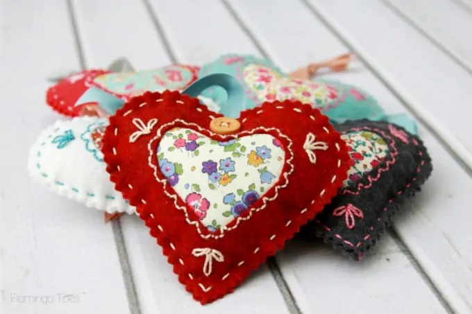 felt hearts